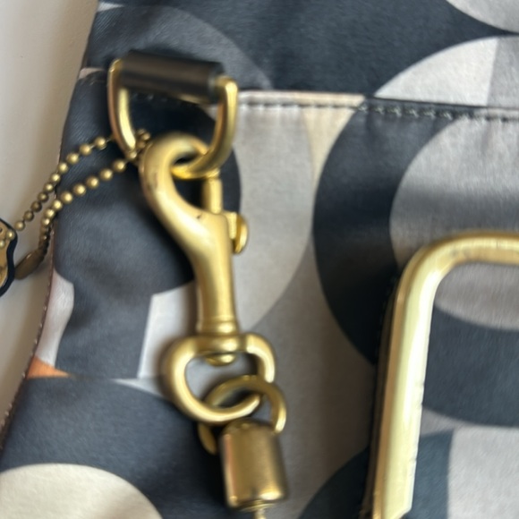 OP ART Coach purse- authentic - Picture 6 of 17